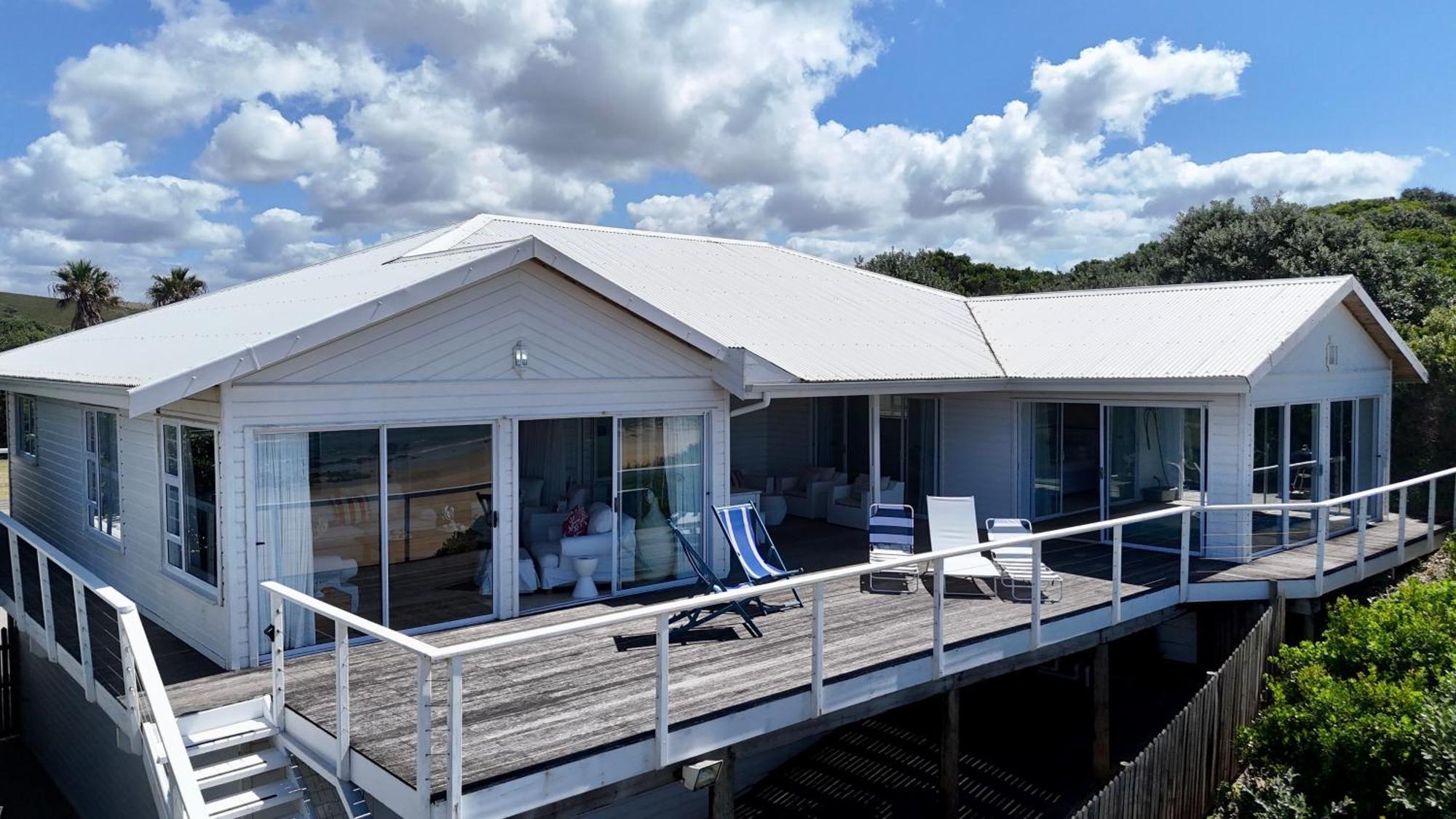 Beach House, Cannon Rocks, Near Kenton-On-Sea Exterior photo